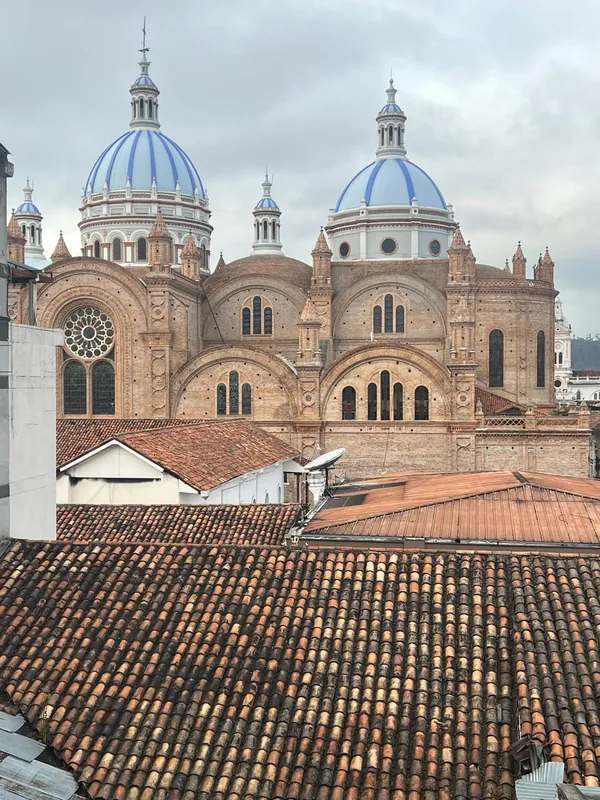 Courtyard yoga beneath the domes